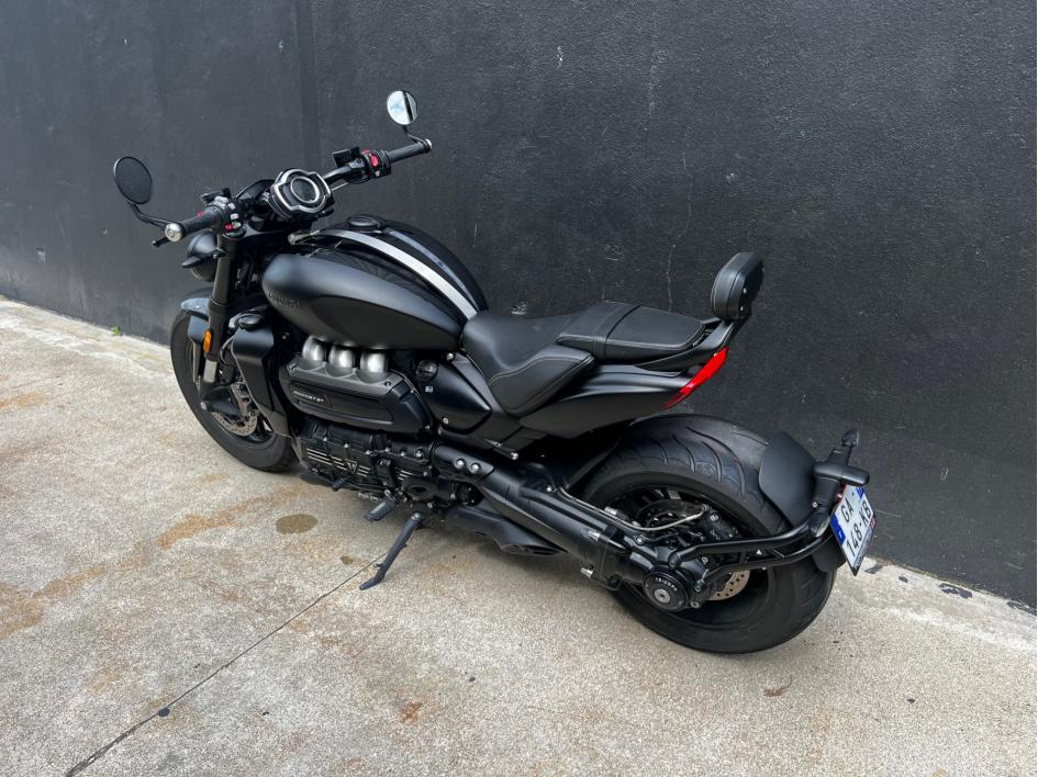 TRIUMPH ROCKET 3 R BLACK