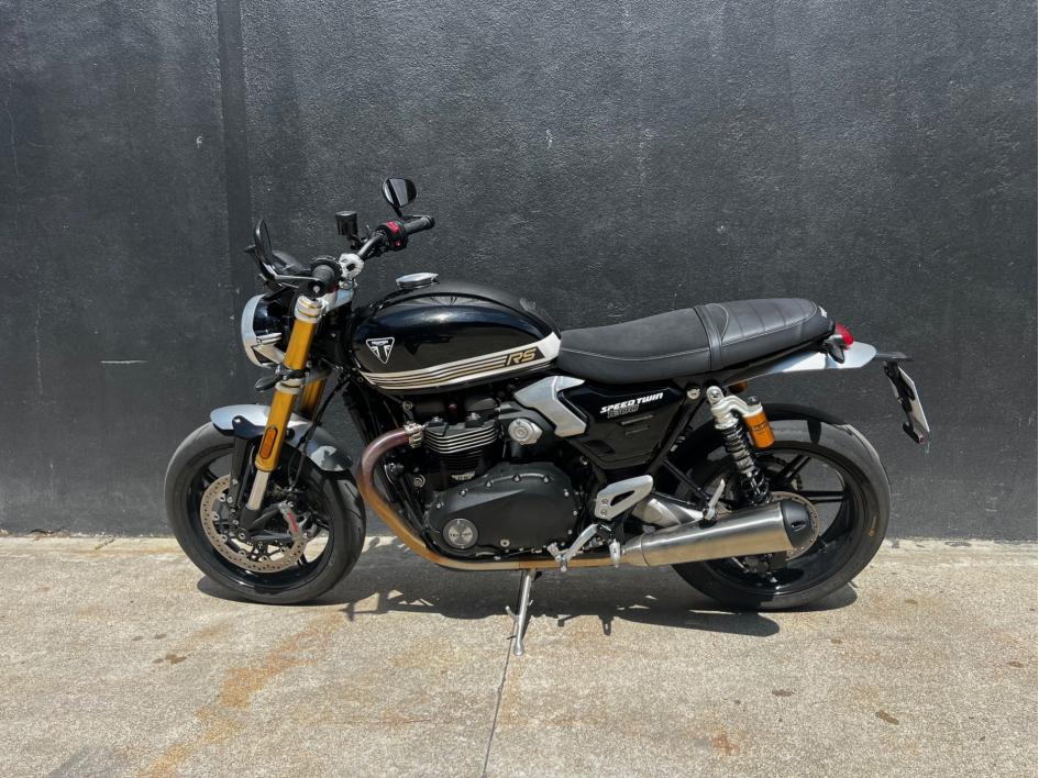 TRIUMPH SPEED TWIN 1200 RS