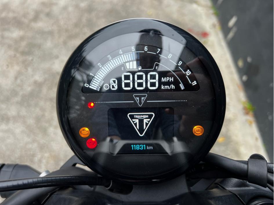 TRIUMPH TRIDENT 660 - A2