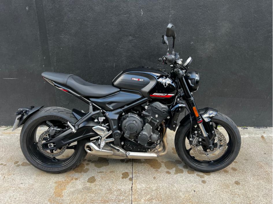 TRIUMPH TRIDENT 660 - A2