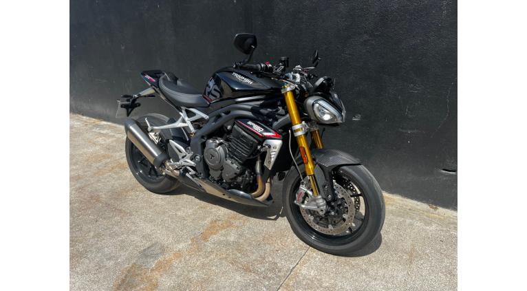 TRIUMPH SPEED TRIPLE 1200 RS