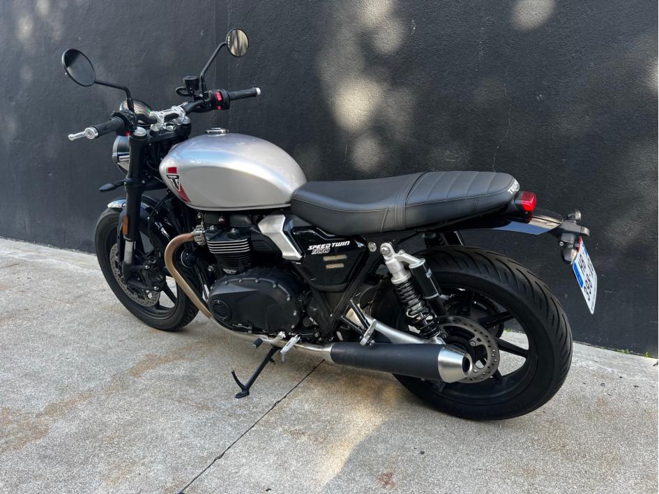 TRIUMPH SPEED TWIN 900 - A2