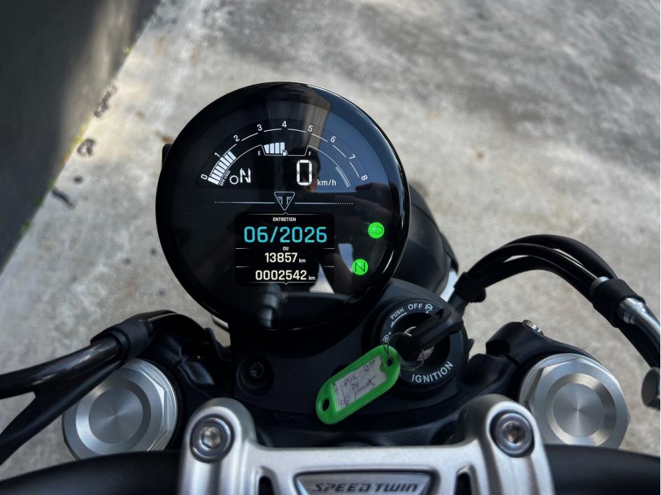 TRIUMPH SPEED TWIN 900 - A2