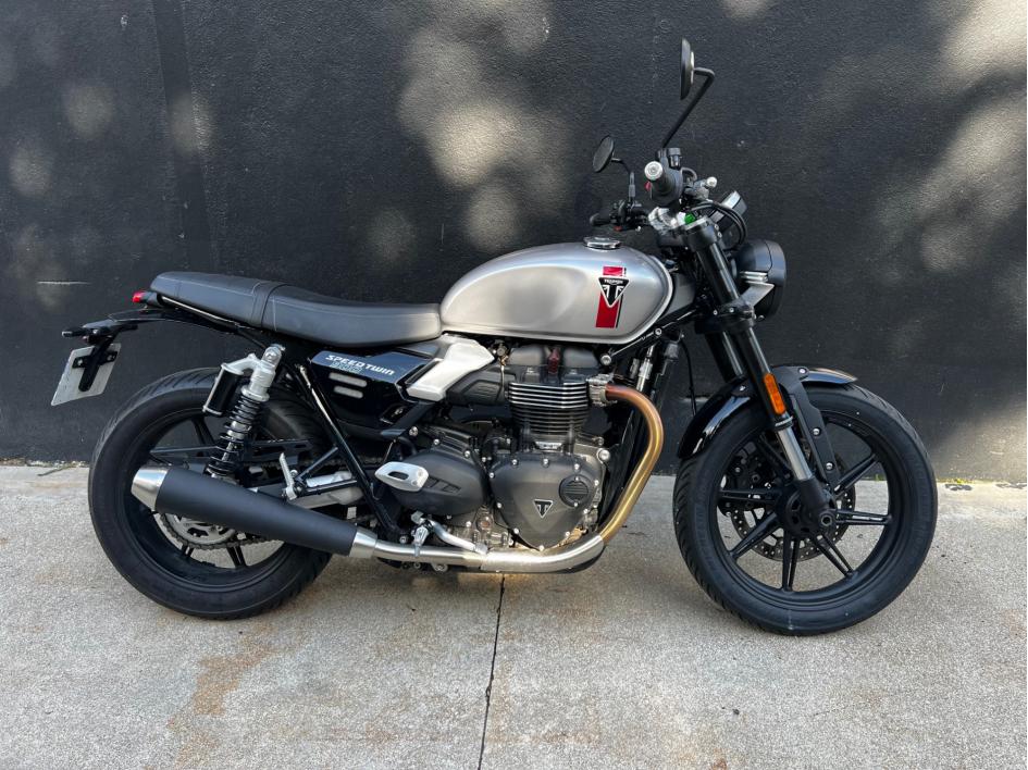 TRIUMPH SPEED TWIN 900 - A2