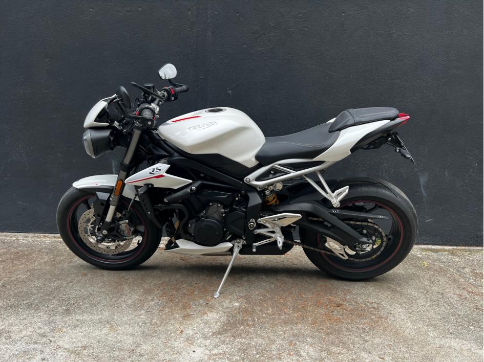 TRIUMPH STREET TRIPLE 765 RS
