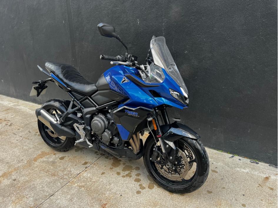 TRIUMPH TIGER 800 SPORT 